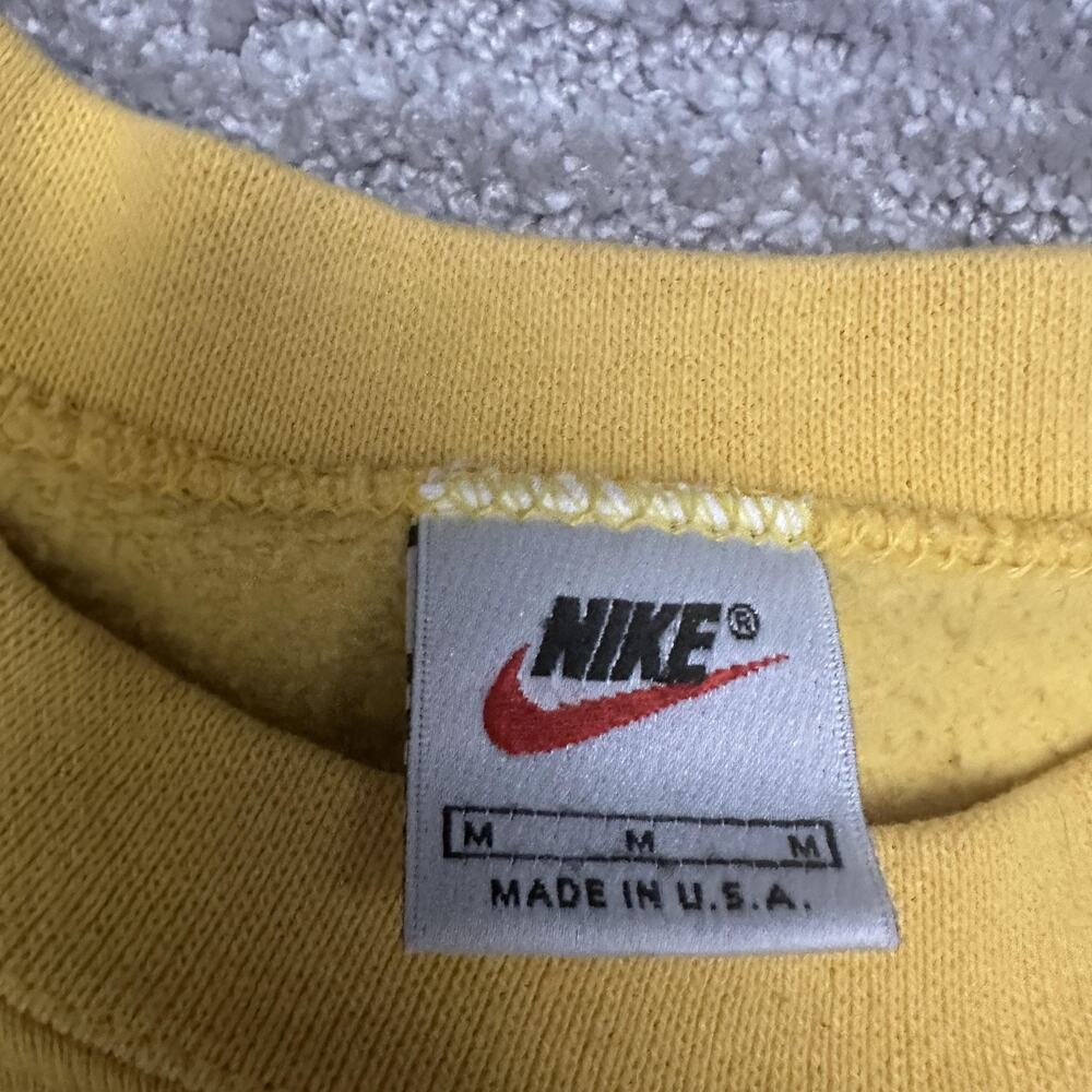 Vintage Nike Sweatshirt Mens Medium Yellow Crewneck Swoosh Embroidered 90s USA - Picture 5 of 11